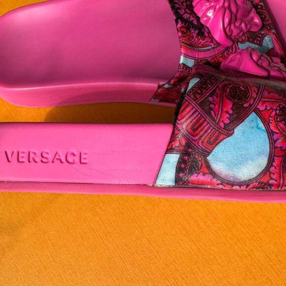 Authentic Versace Pink Baroque Medusa Head Slides - Bold & Stylish - Picture 7 of 12